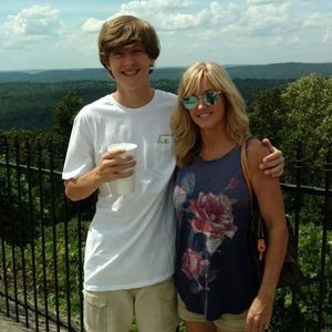 Meet your Posher, Laurel